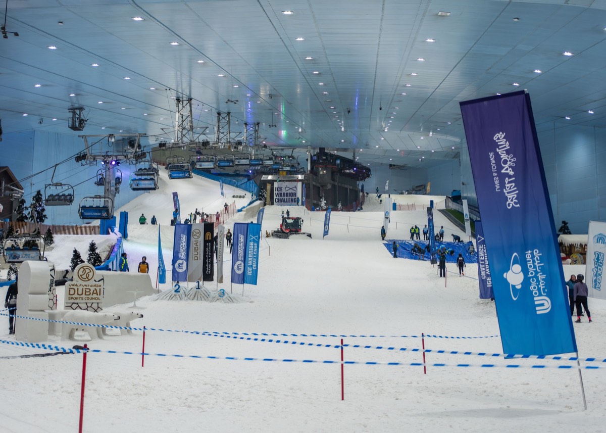Ski Dubai indoor slope with chairlifts and training lanes